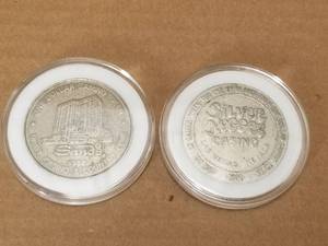 lot 102 image: Selection of 2 gaming coins - Sands and Silver Nugget