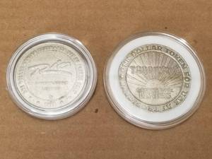 lot 87 image: Selection of 2 gaming coins - Tropicana and Rio