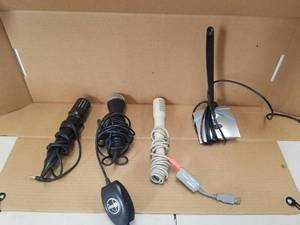 lot 48 image: Selection of microphones