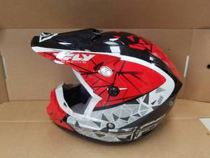 lot 74 image: Motocross Helmet youth large