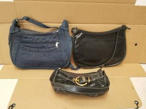 lot 156 image: Selection of 3 purses