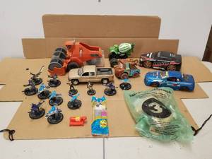 lot 184 image: Selection of toys - Cars
