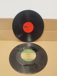 lot 214 image: Selection of vintage records