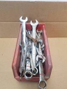 lot 225 image: Selection of Tools - wrenches