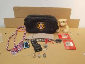 lot 229 image: Selection of military items