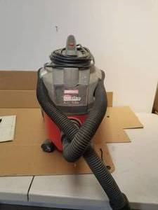 lot 235 image: Craftsman wetdry vacuum - works