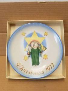lot 210 image: Schmid Brothers - 1977 Christmas plate in box - made in Germany
