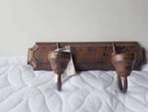 lot 252 image: Shelf lot of lights