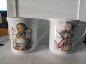 lot 108 image: Selection of 2 Hummel cups- Made in Germany - The Merry Wanderer and He Loves Me
