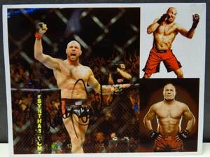 lot 16 image: AUTHENTIC AUTOGRAPH - MIXED MARTIAL ARTS LEGEND RANDY COUTURE - 5 X 7 Photo $$