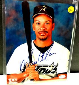 lot 31 image: JSA CERTIFIED AUTOGRAPH - Moises Alou Signed 8 x 10 Color Photograph J48969 $$