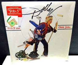 lot 39 image: VINTAGE Dolly Parton 9 to 5 and Odd Jobs Vinyl LP 1980 RCA