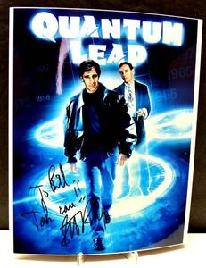 lot 45 image: AUTHENTIC AUTOGRAPH - QUANTUM LEAPS HAND SIGN SCOTT BAKULA PERSONALIZED 8 X 10 PHOTO