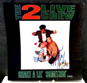 lot 100 image: AUTHENTIC AUTOGRAPH - 2 LIVE CREW FRESH KID ICE aka THE CHINAMAN SIGNED 12 X 12 PROMO SHEET