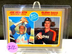 lot 212 image: ROOKIE - 1985 Fleer - Glenn DavisJoe Hesketh - Rookie Card #652