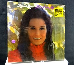 lot 239 image: Loretta Lynn - Here I Am Again Early Press Vinyl LP 1972 Decca $$