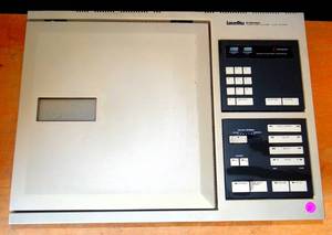 lot 21 image: RARE VINTAGE Pioneer VP-1000 LaserDisc Player (1980) - POWER TESTED GOOD