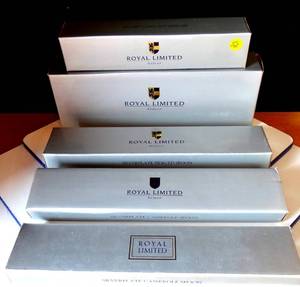 lot 52 image: ROYAL LIMITED SILVER - COLLECTION OF 5 (APPEAR UNUSED) pcs - INCLUDING LADLE, PASTA SERVER, PIERCED SPOON, A ND 2 CASSEROL SPOONS $$