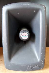 lot 86 image: Anchor Audio MegaVox P-351, Used, Black - UNTESTEDNEED POWER SUPPLY $$$