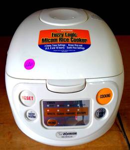 lot 120 image: Zojirushi NS-WXC10 Micom Rice Cooker and Warmer, 5.5 Cups - POWER TESTED GOOD $$$