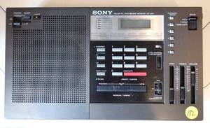 lot 182 image: VINTAGE Sony ICF-2001 Shortwave AM FM Radio Receiver (NEEDS 4.5 V POWER SUPPLY OR BATTERIES) $$$