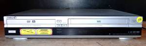 lot 194 image: Sony RDR-VX521 DVD Recorder Player 4 Head HiFi VCR Combo - POWER TESTED GOOD