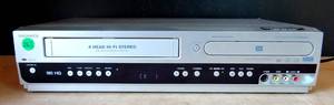 lot 263 image: Magnavox MWR20V6 DVD Recorder VCR Combo, No Remote, wPower Cable, TestedWorking
