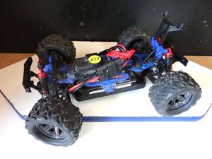 lot 277 image: LATRAX RC CAR AS SHOWN
