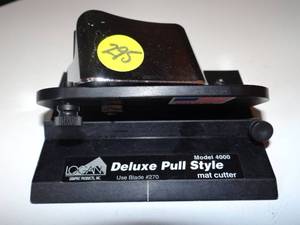 lot 295 image: Logan Graphics 4000 Deluxe Pull Style Mat Cutter