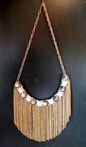 lot 303 image: LOVELY HANGING GOLD TONE FRINGE NECKLACE W GEMSTONES - EL DESIGN