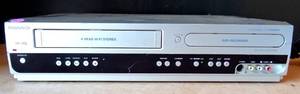 lot 357 image: BIG $ ITEM - Magnavox ZV420MW8 DVD Recorder - POWER TESTED GOOD