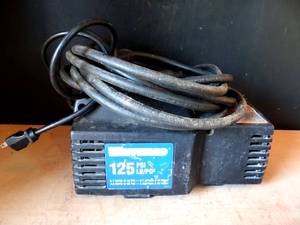lot 328 image: WESTWARD 125PSI 3JR69 AIR COMPRESSOR - TESTEDHAS FULL POWER