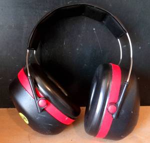 lot 348 image: Peltor H10A Peltor Twin Cup Ear Protection Headset