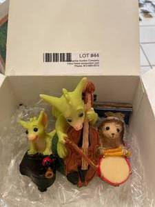 lot 44 image: RMs Pocket Dragons - Quartet