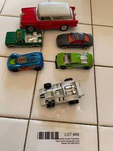 lot 48 image: Toy miniature Die Cast Cars - Hot Wheels &amp Matchbox