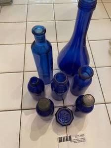 lot 50 image: Collection of Blue Bottleware