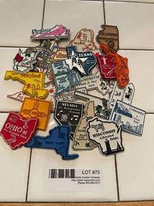 lot 75 image: Asst state magnets (deck out your RV)