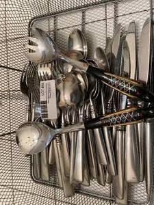 lot 84 image: Oneida weighted flatware with Decor Inlay serving spoon and fork