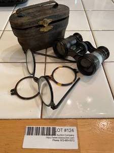 lot 124 image: Antique Opera Binoculars wvelvet lined Case, and Bakelite rim eyeglasses