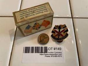 lot 149 image: WWII Commemoratives pins and button&nbsp