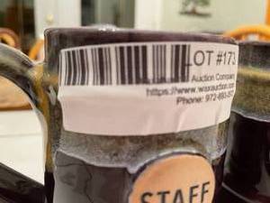 lot 173 image: Pair 40th Anniversary Coffee Mugs (Covid Year)