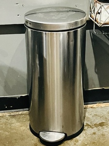 lot 3 image: Stainless Steel Foot Operated Trash Can