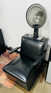 lot 54 image: Kwik Set Professional Hair Dryer