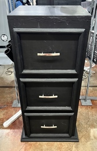 lot 89 image: 3 Drawer Storage Cabinet