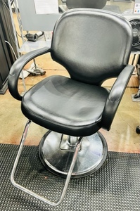 lot 111 image: Black Hair Stylist Chair