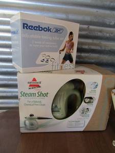 lot 60 image: Reebok fitness equipment Bissell steam shot cleaner