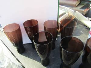 lot 137 image: 7 brown tea glasses with weighted bottoms