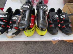 lot 146 image: 4 pair of bike shoes size 9 like new