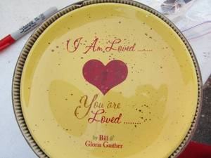 lot 165 image: NEW Bill Gaither salad plates in box