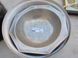 lot 167 image: Black speckled pan and 2 other cooking pieces
